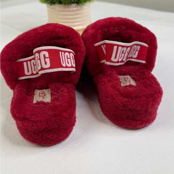 UGG Fluff Yeah Slide Fuzzy Slipper Ribbon Red Size 8 Sheepskin - Picture 6 of 7